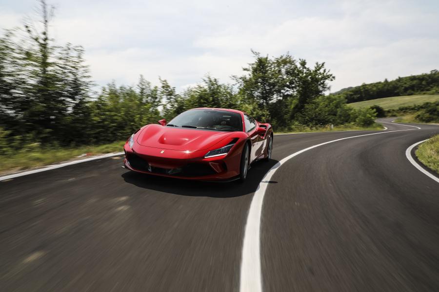  Ferrari F8 Tributo 2019 года  (фото 39 из 52)